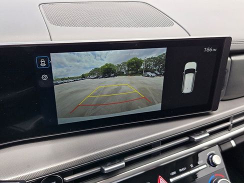 Used 2025 Hyundai Santa Fe SEL FWD image 17