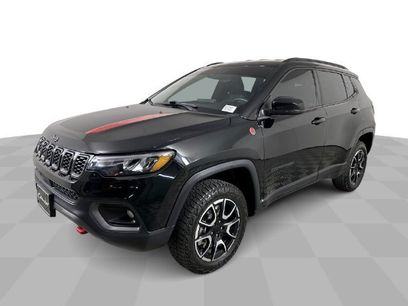 Used 2024 Jeep Compass Trailhawk