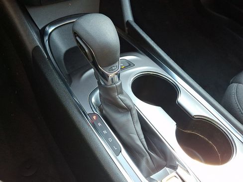 Used 2024 Chevrolet Malibu LT image 14