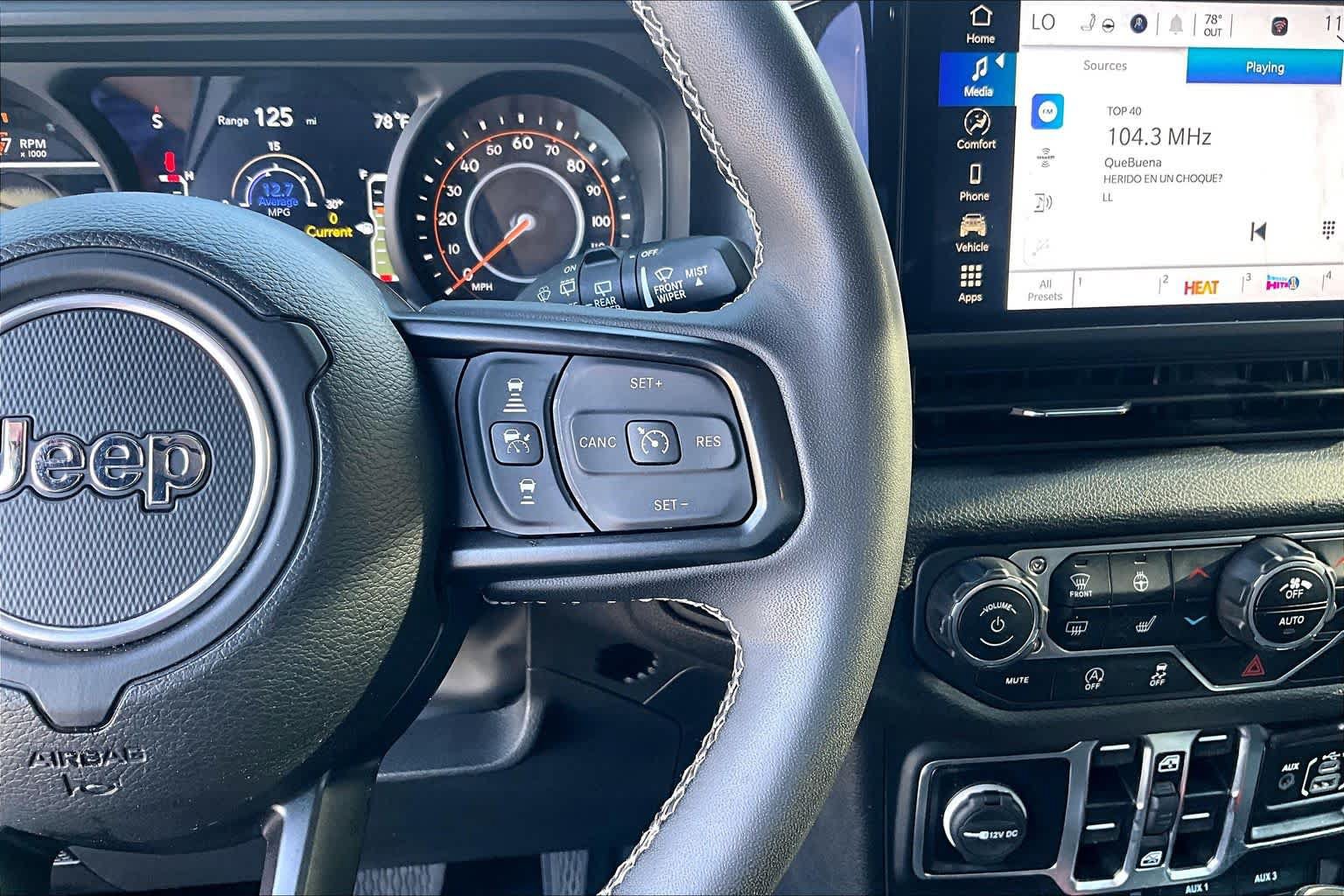 Used 2025 Jeep Wrangler Unlimited Sport AWD/4WD image 24