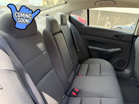 Used 2025 Nissan Altima 2.5 SV FWD image 10
