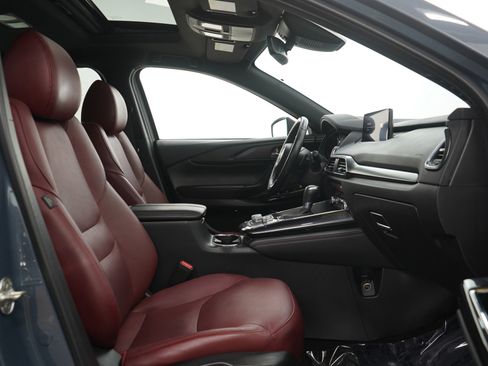 Used 2023 MAZDA CX-9 Carbon Edition image 13