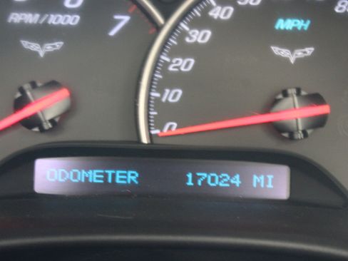 Used 2006 Chevrolet Corvette 2dr Conv w/ Preferred Equipment Group image 12