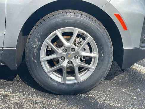 Certified 2023 Chevrolet Equinox LS w/ LS Convenience Package image 9