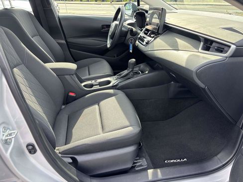Used 2023 Toyota Corolla LE w/ Carpet Mat Package (TMS) FWD image 13