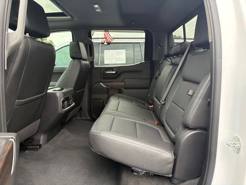 Used 2021 GMC Sierra 1500 SLT w/ SLT Premium Plus Package AWD/4WD image 7