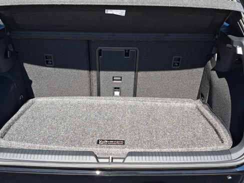 New 2026 Volkswagen GTI SE image 12