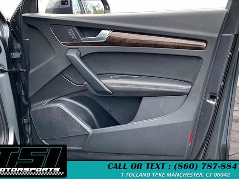 Used 2019 Audi Q5 2.0T Premium Plus w/ Premium Plus Package AWD/4WD image 24