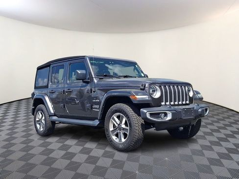 Used 2022 Jeep Wrangler Unlimited Sahara w/ LED Lighting Group AWD/4WD image 1