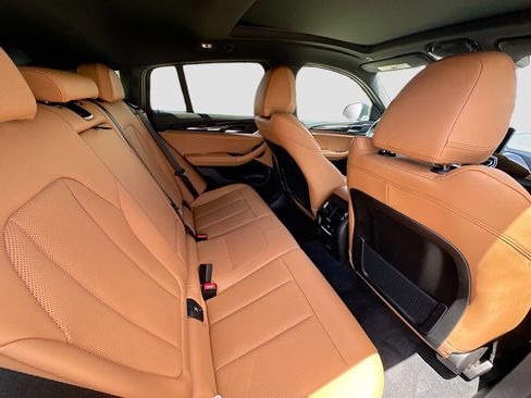 Used 2025 BMW X4 xDrive30i image 31