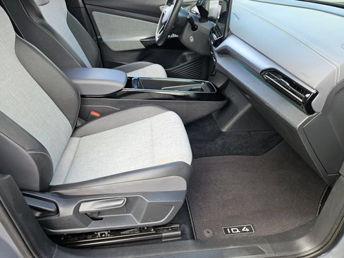 Used 2023 Volkswagen ID.4 Pro RWD image 28