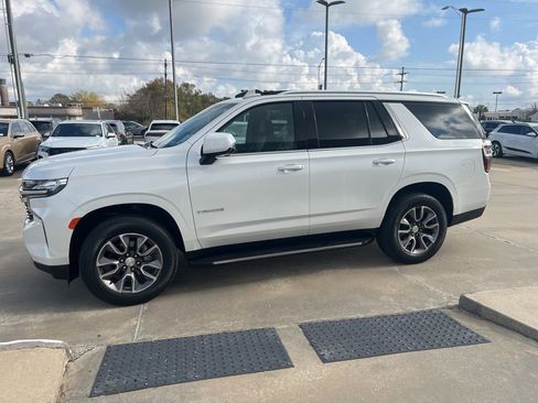 Used 2021 Chevrolet Tahoe LT w/ LT Signature Package image 3