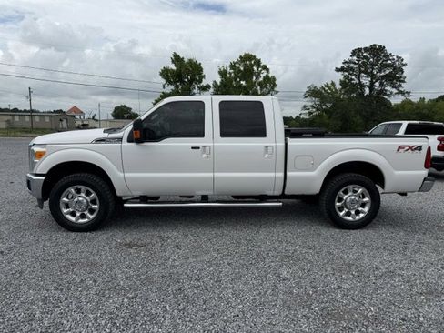 Used 2015 Ford F250 Lariat w/ FX4 Off-Road Package AWD/4WD image 4