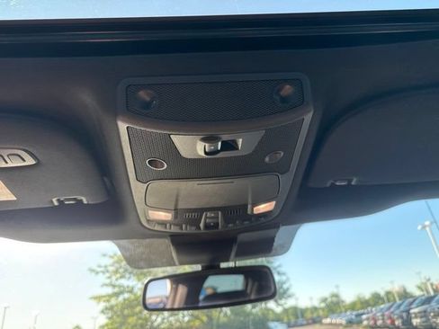 Used 2018 Ford F150 Lariat w/ Equipment Group 502A Luxury AWD/4WD image 22
