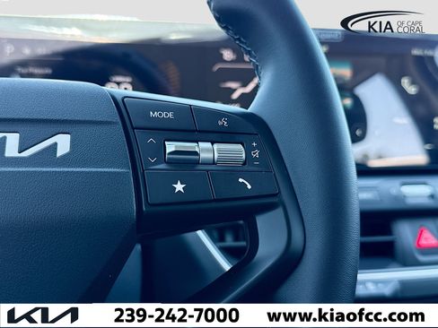 New 2026 Kia K4 EX image 34
