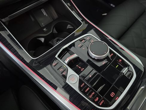 New 2026 BMW X5 xDrive50e w/ M Sport Package image 25