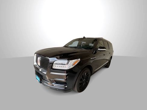 Used 2020 Lincoln Navigator L Reserve w/ Equipment Group 208A Reserve AWD/4WD image 4