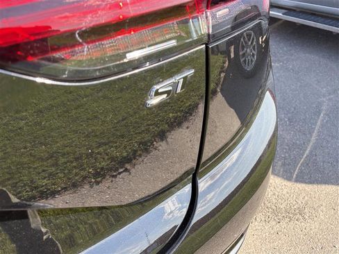 Used 2023 Buick Envision Preferred w/ Sport Touring Package image 5