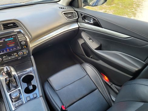 Used 2023 Nissan Maxima SV w/ Floor Mat Group image 13