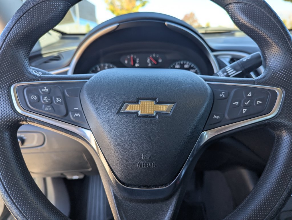 Used 2025 Chevrolet Malibu LT FWD image 20