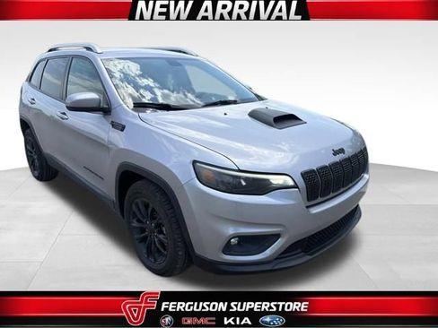 Used 2019 Jeep Cherokee Latitude w/ Popular Appearance Group FWD image 1