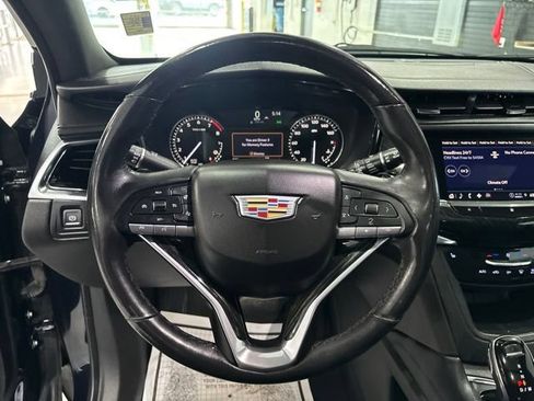 Used 2021 Cadillac XT6 Premium Luxury AWD/4WD image 24