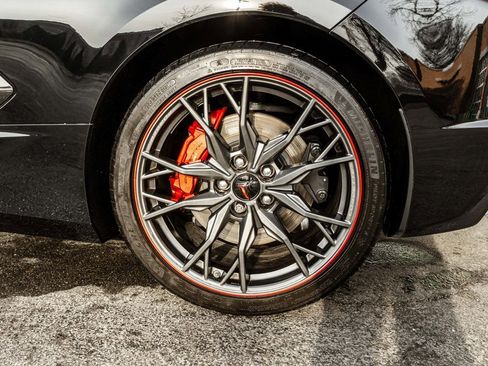 Used 2024 Chevrolet Corvette Stingray w/ Z51 Performance Package image 31