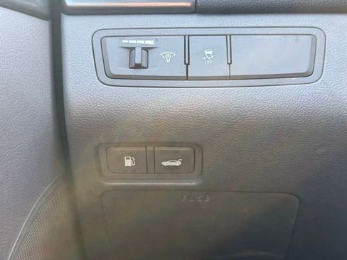 Used 2015 Hyundai Sonata Hybrid image 17