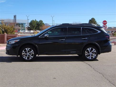 Used 2022 Subaru Outback Touring image 7