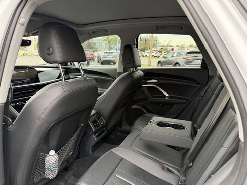 Used 2025 Audi Q5 Premium AWD/4WD image 6