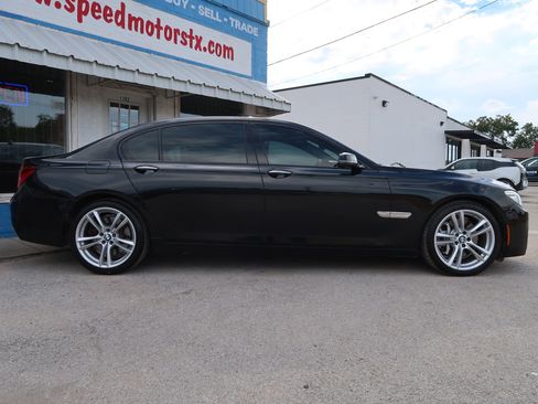 Used 2015 BMW 750Li image 4