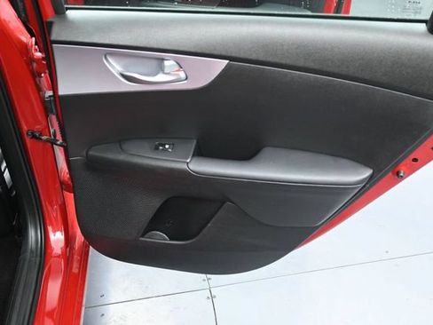 Used 2024 Kia Forte LXS FWD image 31