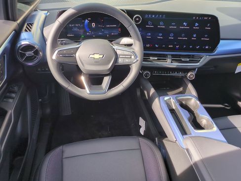 New 2026 Chevrolet Equinox EV LT image 19