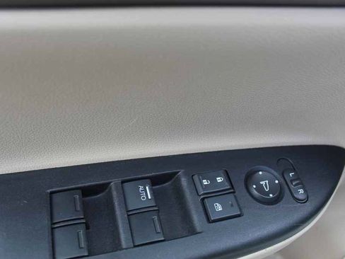 Used 2015 Honda Accord LX image 13