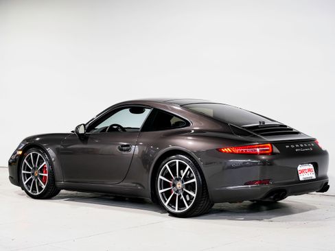 Used 2014 Porsche 911 Carrera S image 8