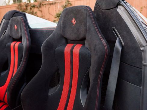 Used 2020 Ferrari 488 Pista Spider image 22