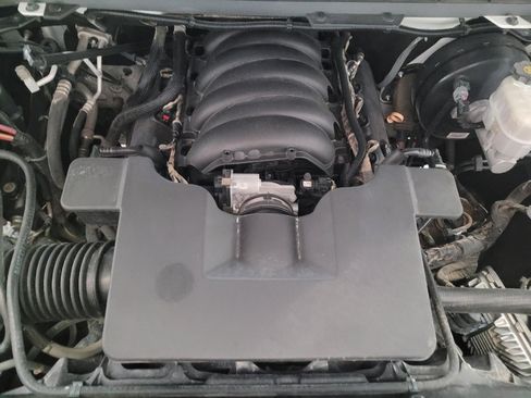 Used 2019 Chevrolet Silverado 1500 W/T AWD/4WD image 30
