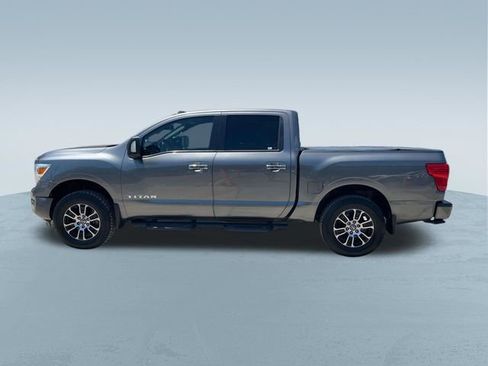 Used 2021 Nissan Titan SV w/ SV Convenience Package AWD/4WD image 8