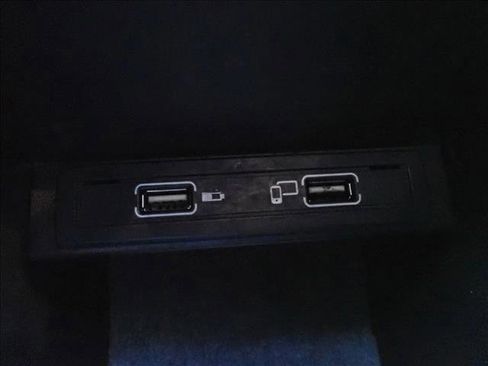 Used 2018 Mercedes-Benz GLA 250 4MATIC image 19