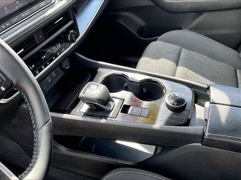 Certified 2026 Nissan Rogue SV AWD/4WD image 20