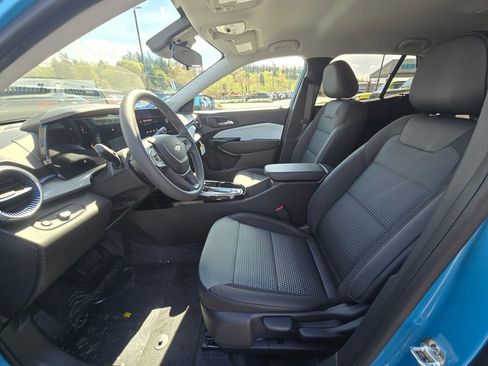 New 2026 Chevrolet Trax LT FWD image 16