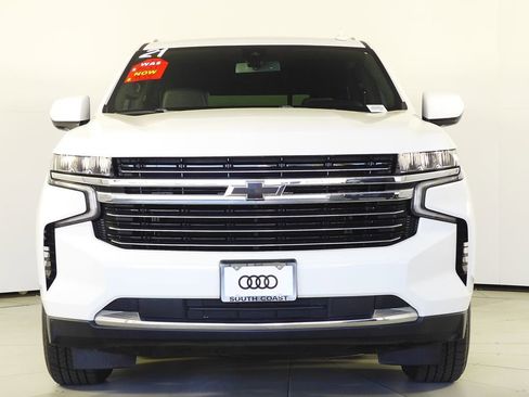 Used 2021 Chevrolet Tahoe LT w/ Rear Media and Nav Package RWD image 3