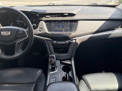 Used 2018 Cadillac XT5 Luxury w/ Driver Awareness Package AWD/4WD image 30