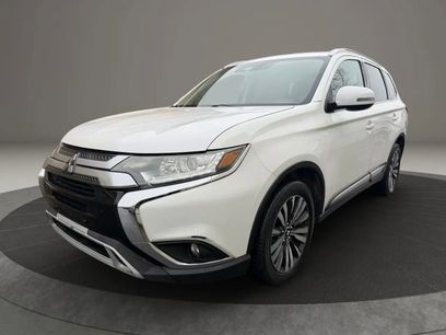 Used 2020 Mitsubishi Outlander SE