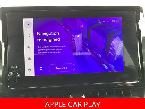 Used 2025 Toyota Corolla LE image 3