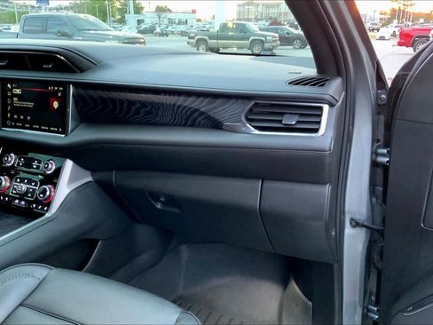 Used 2022 GMC Yukon Denali image 18