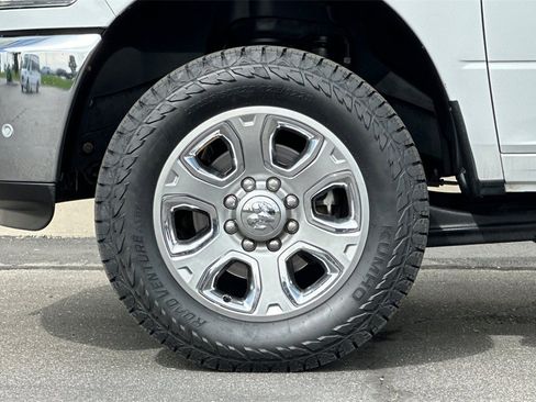 Used 2018 RAM 2500 Big Horn image 26