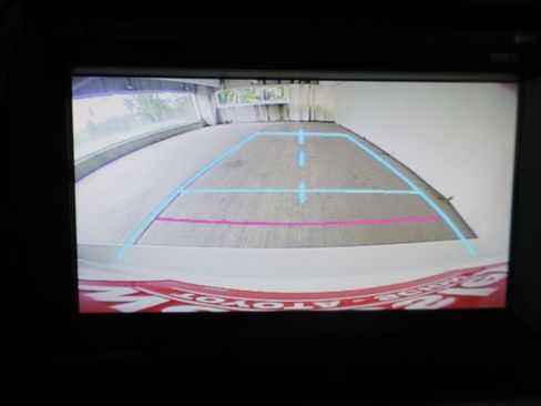 Used 2016 Toyota Corolla LE FWD image 18