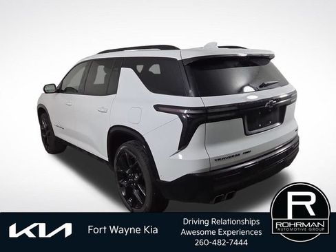 Used 2024 Chevrolet Traverse RS AWD/4WD image 10