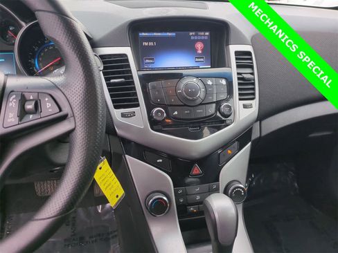 Used 2016 Chevrolet Cruze LT image 26